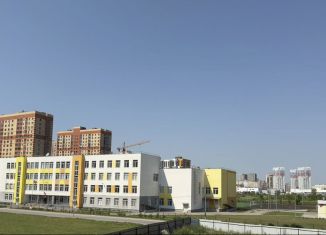 Продам 2-ком. квартиру, 61.7 м2, село Дядьково, проезд Бульвар Оптимистов, 2