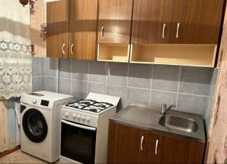 Сдаю в аренду комнату, 13 м2, Республика Башкортостан, Кремлёвская улица, 57/2