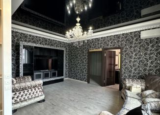 Продаю 3-ком. квартиру, 80 м2, Краснодарский край, Коммунистическая улица, 4А