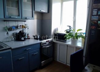 Продам 2-комнатную квартиру, 42.9 м2, Тобольск, 9-й микрорайон, 5Б