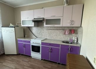 Сдаю 1-комнатную квартиру, 36 м2, Туймазы, улица Островского, 52