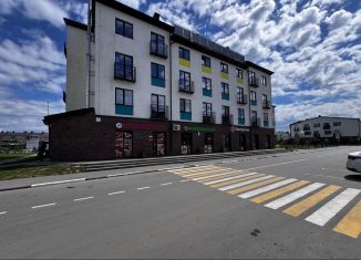 Продаю 2-ком. квартиру, 42.8 м2, посёлок Октябрьский, Лучезарная улица, 17