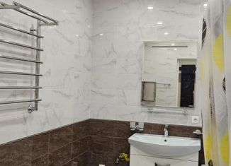 Сдам 2-ком. квартиру, 99.2 м2, Ростов-на-Дону, Творческая улица, 7, ЖК Звёздный