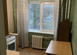 Продается 2-ком. квартира, 45 м2, Новомосковск, Школьная улица, 2А