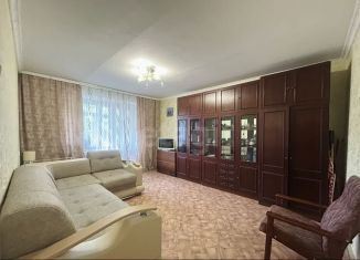 Сдаю в аренду 2-комнатную квартиру, 50 м2, Тобольск, Первомайская улица, 14