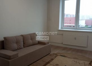 Сдам 1-ком. квартиру, 30 м2, Колпино, улица Севастьянова, 34к1
