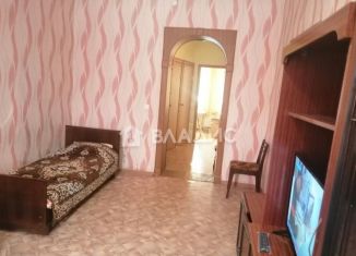 Сдача в аренду трехкомнатной квартиры, 78 м2, Тобольск, микрорайон Иртышский, 3