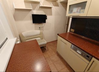 Продается двухкомнатная квартира, 44.8 м2, Санкт-Петербург, метро Улица Дыбенко, улица Антонова-Овсеенко, 19к4