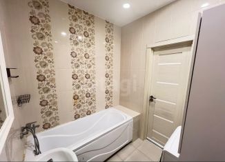 Продаю однокомнатную квартиру, 36.5 м2, Тюмень, улица Парада Победы, 9, ЖК Зелёный Мыс