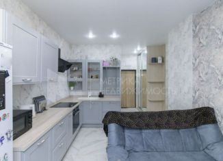 Продам 3-ком. квартиру, 60 м2, Тюмень, ЖК Скандиа Квартал у Озера, Стройотрядовская улица, 16