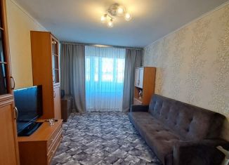 Сдаю в аренду 2-комнатную квартиру, 43 м2, Мурманская область, улица Капитана Копытова, 8