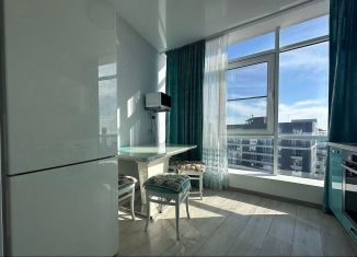 Продаю 2-ком. квартиру, 56 м2, Сочи, Учительская улица, 9