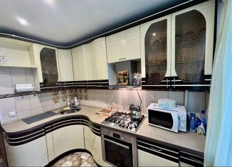 Сдаю двухкомнатную квартиру, 54.5 м2, Кингисепп, Большая Советская улица, 20