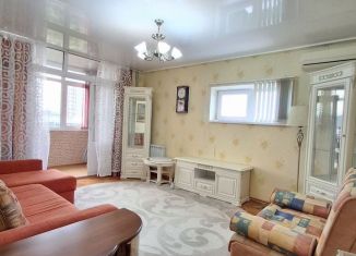 Сдам в аренду 2-ком. квартиру, 60 м2, Сочи, улица Пирогова, 6к1, микрорайон Новый Сочи