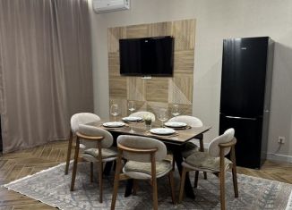 Сдаю в аренду дом, 220 м2, Махачкала, Кировский внутригородской район, улица 1-я линия, 10