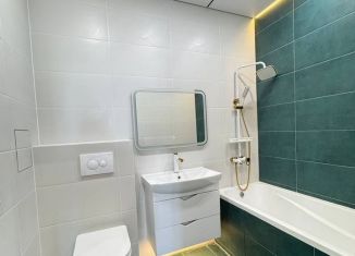 Продам 2-ком. квартиру, 57 м2, Тобольск, микрорайон Центральный, 27