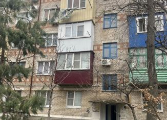 Продам 3-ком. квартиру, 62.9 м2, Гулькевичи, Волго-Донская улица, 22