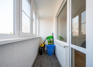 Продаю 3-ком. квартиру, 68 м2, посёлок Российский, Тепличная улица, 25