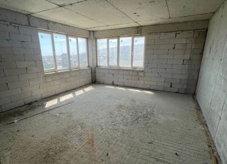 Продам двухкомнатную квартиру, 85.5 м2, Махачкала, улица Вузовское Озеро, 13к2, ЖК Семейный