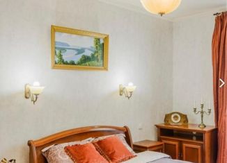 Сдаю 3-комнатную квартиру, 110 м2, Санкт-Петербург, улица Рубинштейна, 5, Центральный район