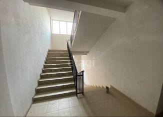 Продам трехкомнатную квартиру, 98 м2, посёлок городского типа Семендер, Уллуаинская улица, 3