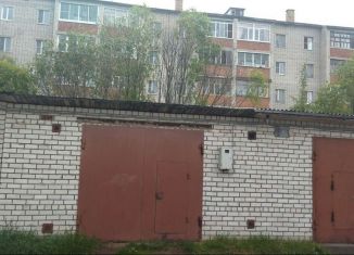 Продаю гараж, 30 м2, Емва, Ленинградская улица, 30