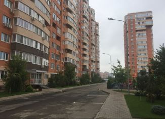 Продаю 3-ком. квартиру, 97 м2, Краснодар, улица Симиренко, 71к1, улица Симиренко