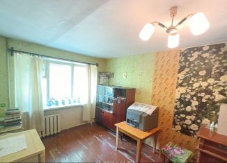 Продажа 2-комнатной квартиры, 42 м2, Туймазы, улица Комарова, 21