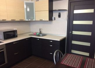 Сдается двухкомнатная квартира, 54 м2, Ижевск, улица Е.М. Кунгурцева, 11, Индустриальный район