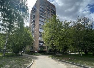 Продам трехкомнатную квартиру, 71 м2, Нижний Новгород, улица Ларина, 3, метро Пролетарская