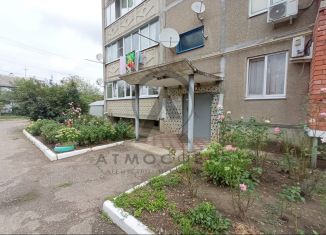 Трехкомнатная квартира на продажу, 62.7 м2, Апшеронск, переулок Коммунаров, 7