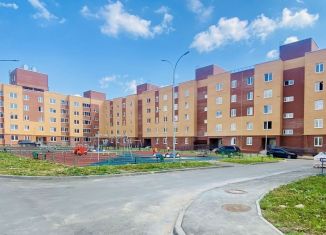 Продам 3-комнатную квартиру, 75.9 м2, деревня Гальчино, бульвар 60-летия СССР, 19к3