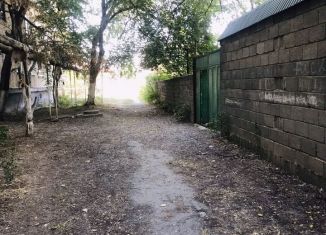 Продаю помещение свободного назначения, 227 м2, город Кизилюрт, улица Гагарина, 52