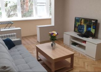 Аренда двухкомнатной квартиры, 52 м2, Кисловодск, улица Жуковского, 35