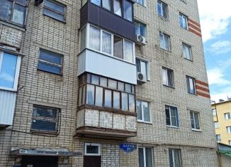 Продается однокомнатная квартира, 32.7 м2, Белгород, улица Щорса, 21