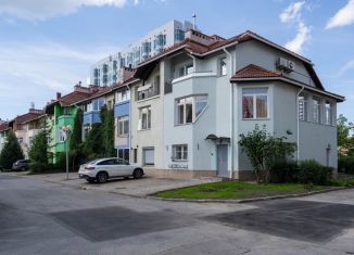 Продаю таунхаус, 221 м2, Санкт-Петербург, Глухарская улица, 13к1, муниципальный округ Юнтолово