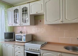 Продажа 3-ком. квартиры, 60 м2, Энгельс, улица Волоха, 12