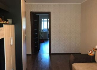 Продам трехкомнатную квартиру, 61 м2, Новокузнецк, улица Тольятти, 53