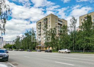 Продаю 2-ком. квартиру, 45.5 м2, Екатеринбург, метро Чкаловская, улица Шаумяна, 104