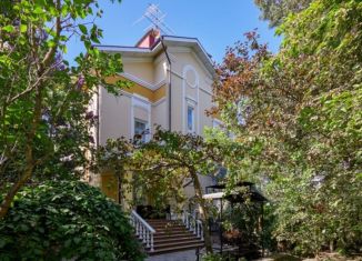 Сдаю в аренду дом, 418 м2, деревня Калчуга, А-106, подъезды к Госдачам