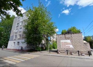 Продам двухкомнатную квартиру, 47.3 м2, Калужская область, Московская улица, 180