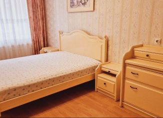 Сдается 3-ком. квартира, 75 м2, Санкт-Петербург, улица Маршала Казакова, 12к1, муниципальный округ Красненькая Речка