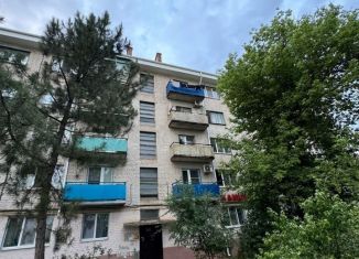 Продажа 3-комнатной квартиры, 56 м2, Элиста, 1-й микрорайон, 20