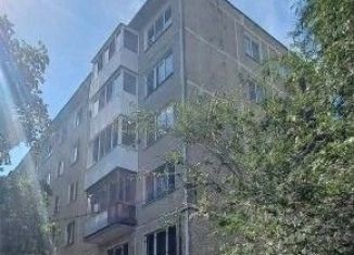 Продам 3-ком. квартиру, 60.1 м2, Волгоград, улица Баумана, 8