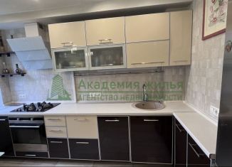 Продается 3-комнатная квартира, 55 м2, Саратов, улица имени В.Г. Рахова, 10/16