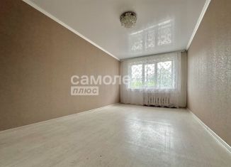 Продаю 3-ком. квартиру, 60.7 м2, Полысаево, Бакинская улица, 8