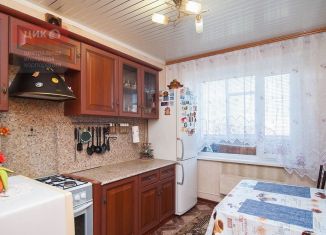 Продам 3-комнатную квартиру, 73 м2, Рыбное, Большая улица, 12