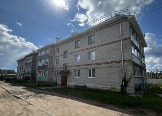 Продам 2-комнатную квартиру, 50 м2, Бабаево, Садовая улица, 3А