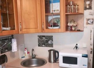 Сдается комната, 15 м2, Лобня, улица Чайковского, 8