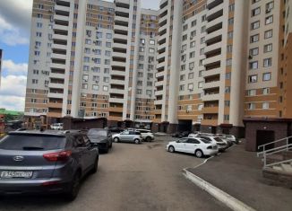 Продажа 3-ком. квартиры, 98 м2, Уфа, улица Шота Руставели, 9